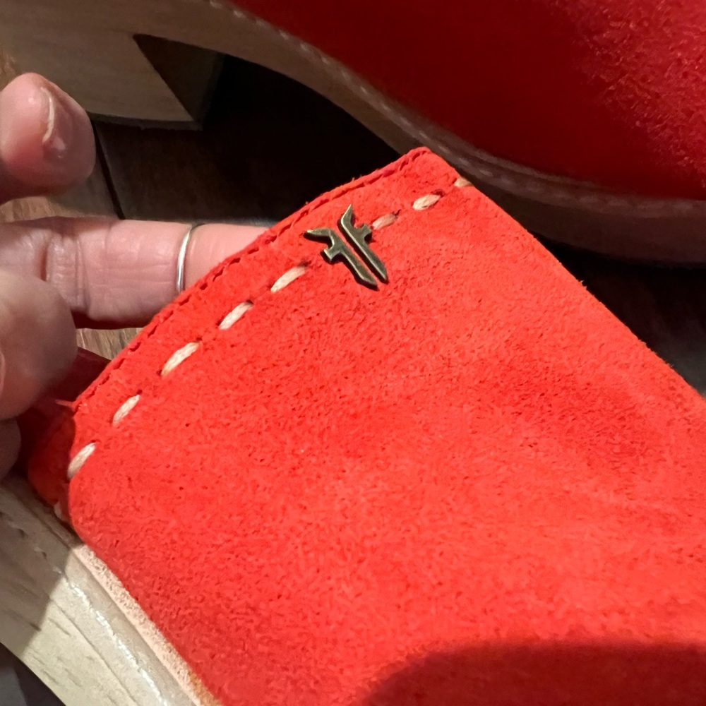 FRYE Hazel 2 Slide Red size 6.5 New Mule Wood Clogs - Picture 8 of 11